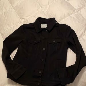 Old navy black jean jacket size women’s small!